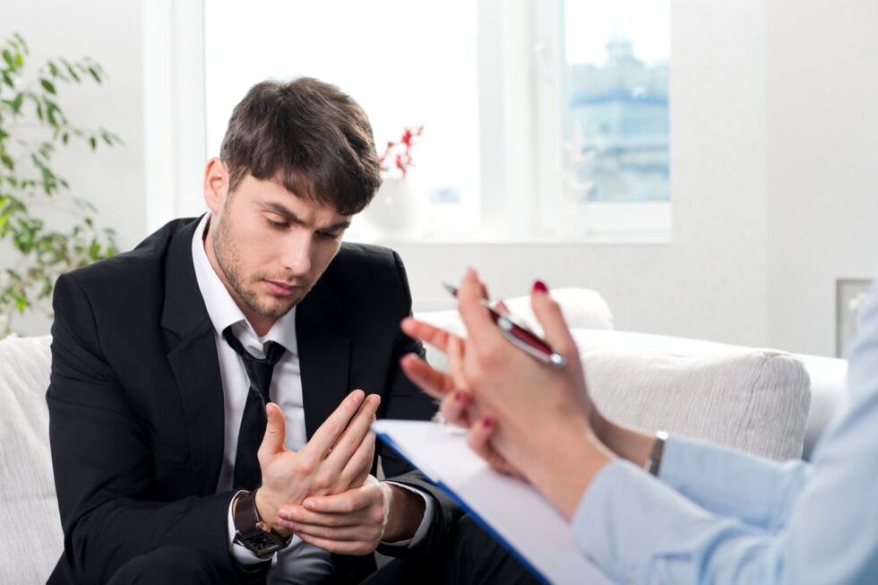 Turning to a psychologist while denying smoking